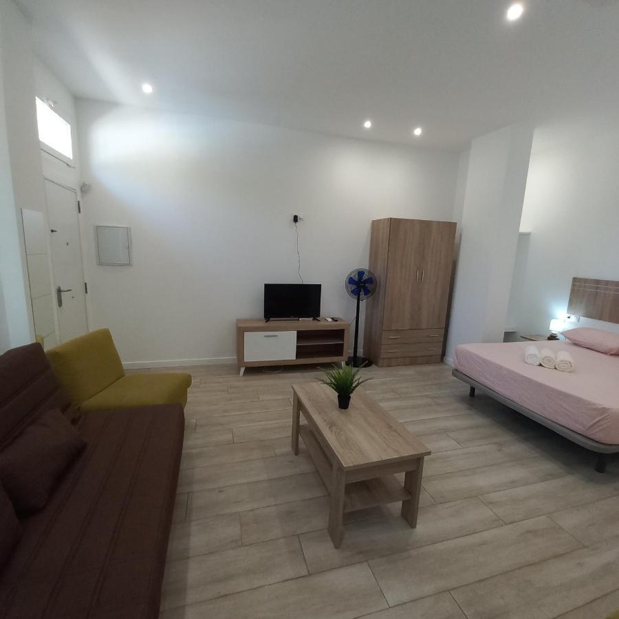 Malaga Velarde Center 3アパートメント エクステリア 写真