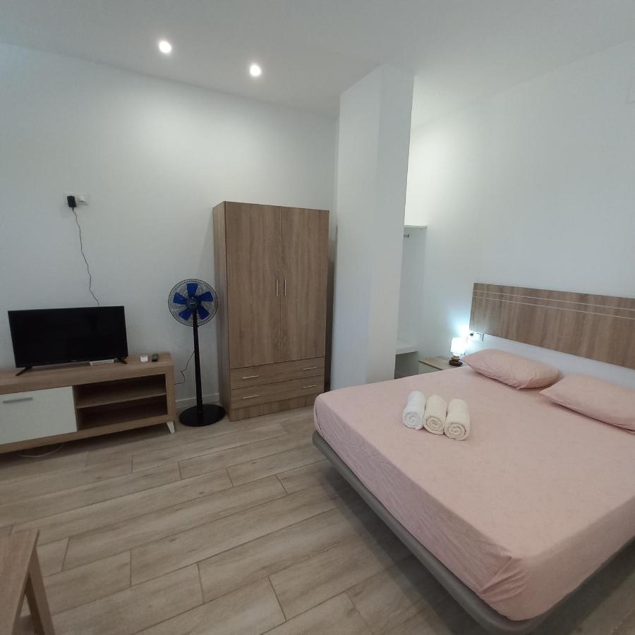 Malaga Velarde Center 3アパートメント エクステリア 写真